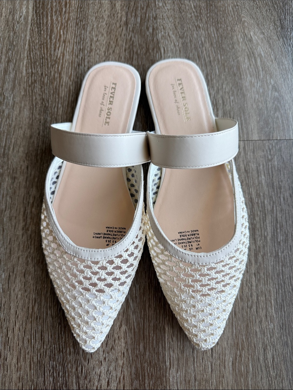 Fever Sole Cream Knit Pointed-Toe Mule